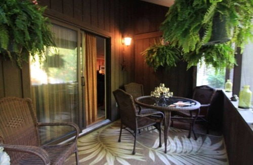 Chestertown House | Secluded and Cozy Townhome at Tripp Lake