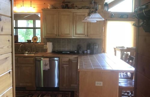 Calico Rock Cabin | Secluded and remote cabin on the White River