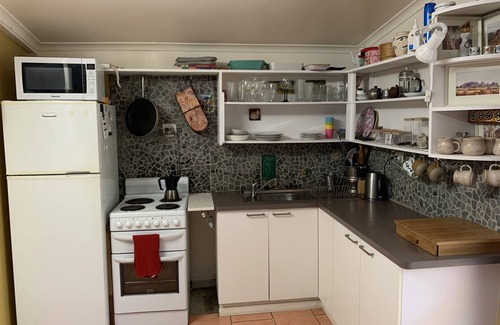 Rye House | Secluded back beach retreat
