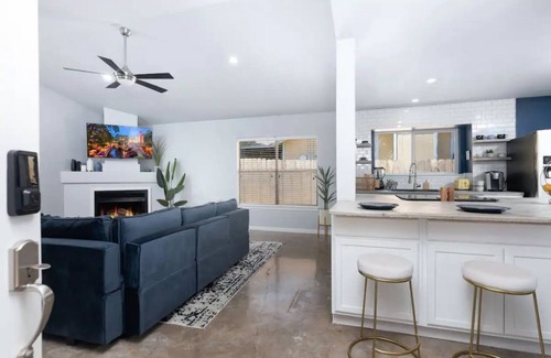 Heritage House | Secluded backyard Oasis w near SeaWorld, Lackland