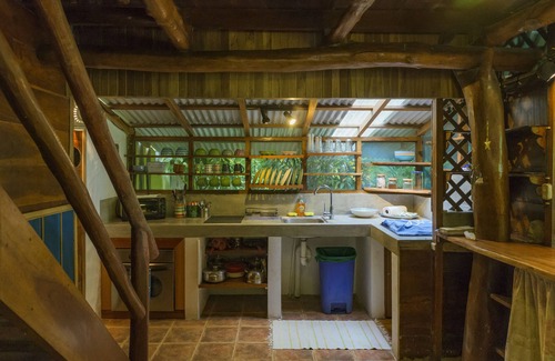 Cabuya Cabin | Secluded Beach Front Cabin in Jungle Setting.