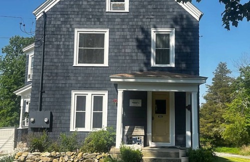 New London Apartment | Secluded - Beaches/Casinos/Mystic/Parks/Spas/Shops