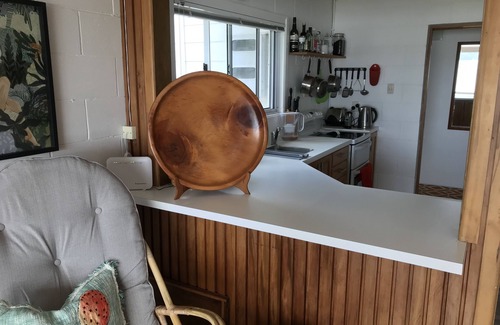 Paihia House | Secluded Beachfront Home with your very own beach