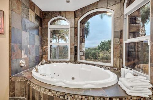 Ramona Villa | Secluded Boulder Groves Resort Getaway!