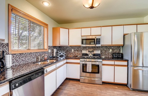 Pagosa Springs Cabin | Secluded cabin near lakes with fantastic outdoor space and modern comforts