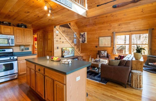 Otis House | Secluded Cabin On Acres Of Woods Lake Access
