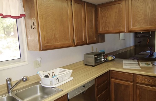 Monticello Cabin | Secluded Cabin w/Coffee, Mount Abajo & Golf Views