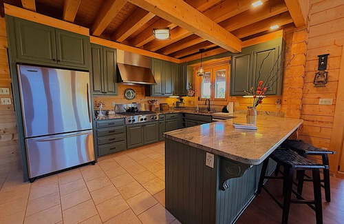 Durango Cabin | Secluded Cabin w/Views, Game Room, Full Kitchen, Wifi