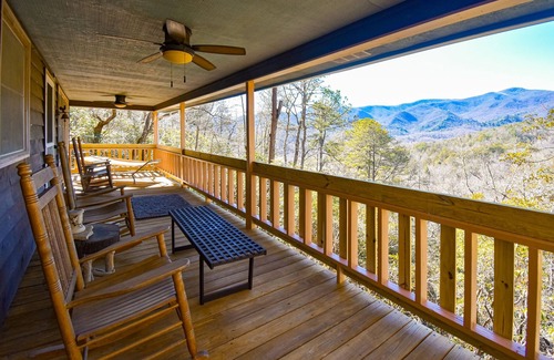 Hiawassee Cabin | Secluded cabin with long range mtn views, grill, hammock, wrap-around deck, AC