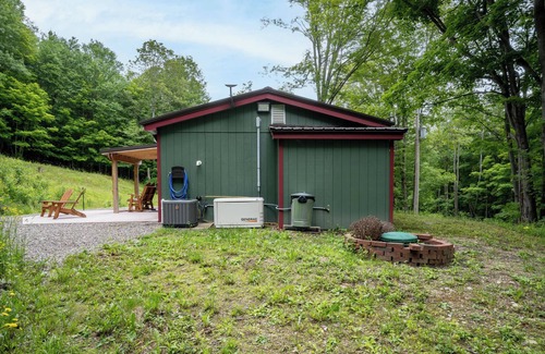 Cohocton Cabin | Secluded Cabin with walking trails & Hot Tub
