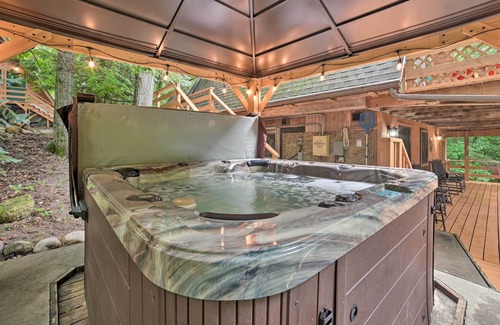 Gaylord House | Secluded Chalet w/ Hot Tub & Sauna - Near Golfing!
