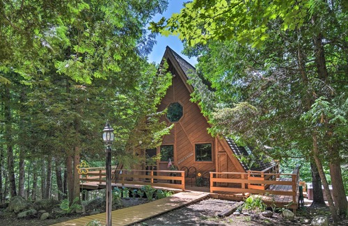 Gaylord House | Secluded Chalet w/ Hot Tub & Sauna - Near Golfing!