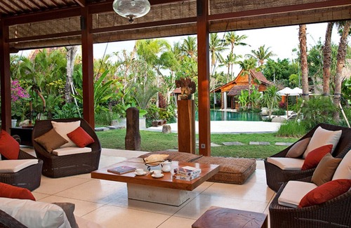 Berawa Villa | Secluded Comfort, Steps from the Beach – Bali Villa 1096