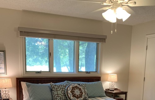 Gordonville Cottage | Secluded Cottage on a Private Lake