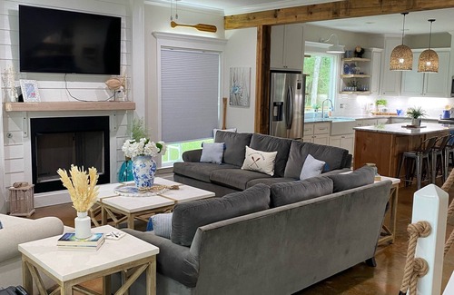 Zavalla House | Secluded Cove on Lake Sam Rayburn