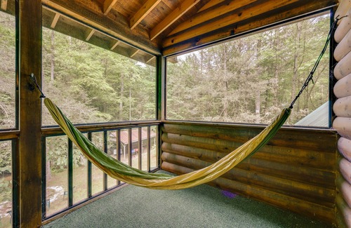 Blairsville Cabin | Secluded ‘Cross Creek Cabin’ w/Deck & Fire Pit!