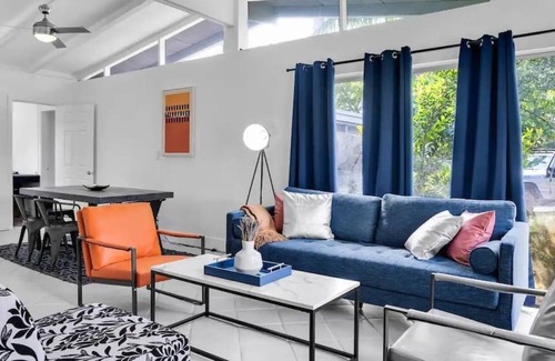 Middle River Terrace House | Secluded Family Oasis w/ Pool - 9 min from beach!