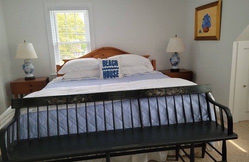 Brewster Apartment | Secluded Hideaway Sleeps 4 Monthly $5000.
