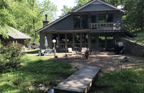 Dickel House | Secluded Home nestled in the foothills of Middle Tennessee