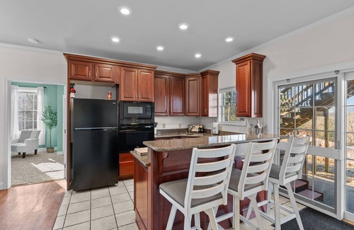 Cocolamus House | Secluded House | Hot Tub and Pool | Espresso Bar