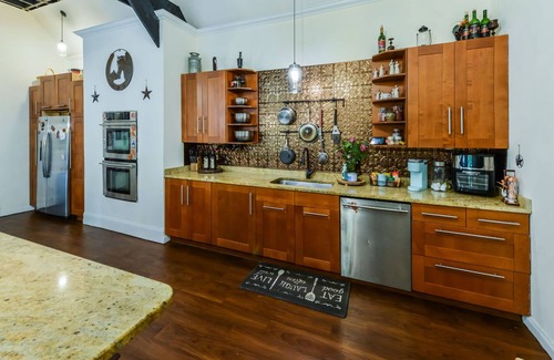 Douglasville House | Secluded Lake Front Home on 2 acres with Walking Trails & More 🌲🦆🐟