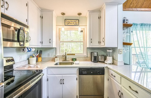 Bumpass House | Secluded lakefront home w/private beach, deck, gas grill, firepit, lake views