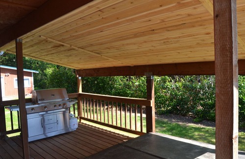Amanda Park House | Secluded Lakefront, Private Low Bank Beach, Hot Tub, Dog Friendly, 3-5BRs