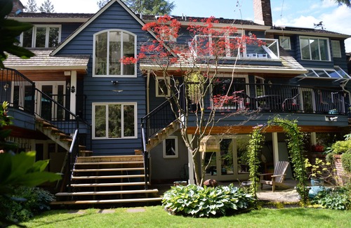 West Vancouver House | Secluded location on a cul de sac & creek, near amenities, mountains & beach.