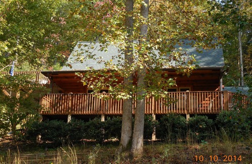 Lake Lure House | Secluded Log Home on 10 acres w creek, garden, trails, fire pit, FP, Sleeps 10