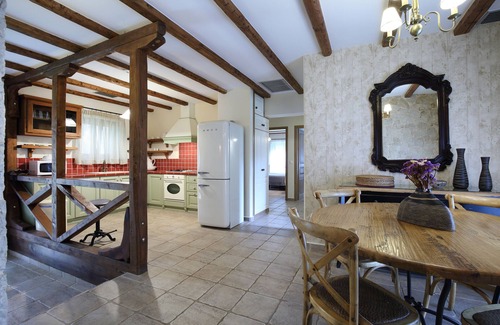 Lefkada Town Villa | Secluded, luxurius, private, large pool, walk to beach