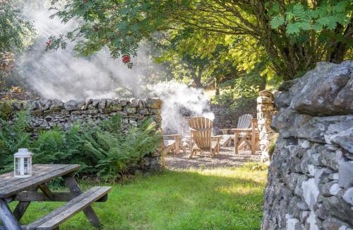 Selkirk House | Secluded Luxury Off-Grid Hideaway