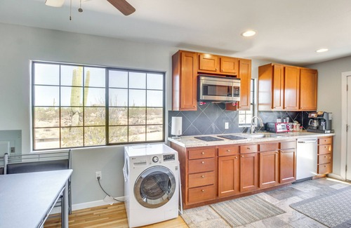 Marana House | Secluded Marana Home w/Viewing Decks + Privacy!