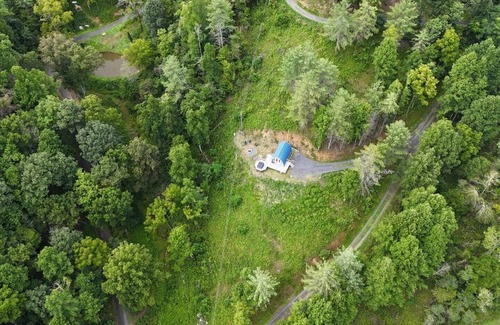 Bakersville House | Secluded, mountain- hot tub, firepit Ocean Blue