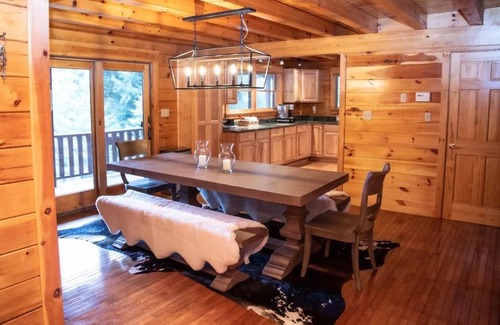 Roscoe House | Secluded Mountain Lodge w/ Expansive Lawn & Semi-Private Lake