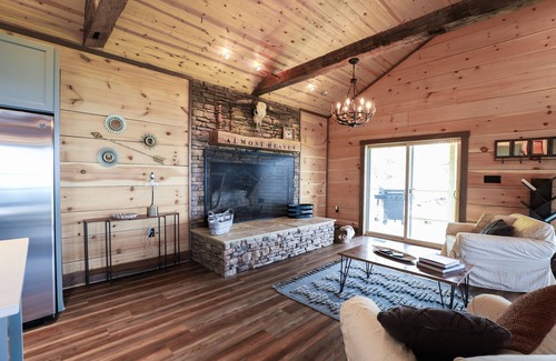 Fishers Hill House | Secluded Mountain Cabin with Spectacular Views- Hiker's Dream