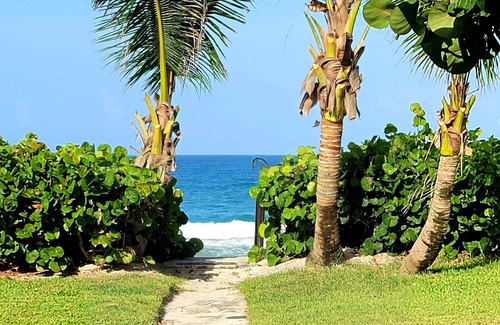 Floridana Beach House | Secluded Ocean Front Home
