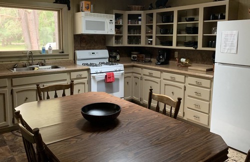 Wakefield Cabin | Secluded & Peaceful Riverside Cabin w/ Parking