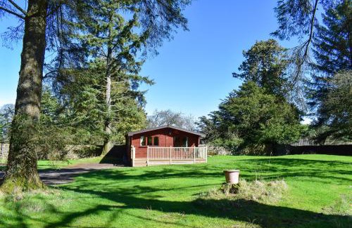 Wigton Apartment | Secluded Pine Lodge 2