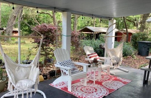 Mayo House | Secluded renovated 3/2 country home with view
