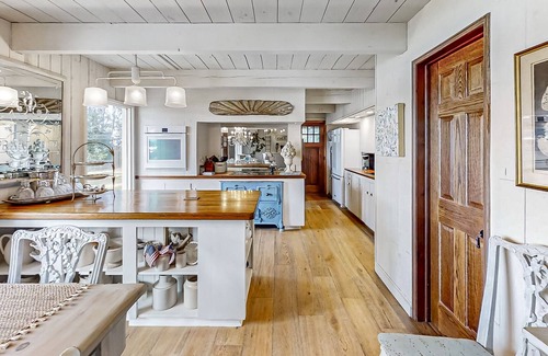 Fernandina Beach House | Secluded riverfront home with dock, firepit, grill, river views, patio, & AC