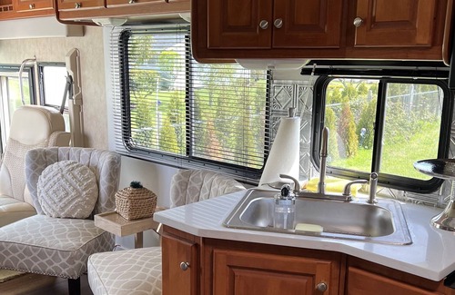 Summit House | Secluded RV w/Heating +Private Bathroom
