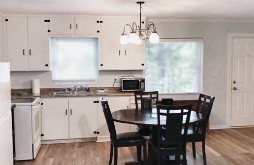 Maggie Valley Cottage | Secluded Smoky Mountain 2BR near Blue Ridge Parkway. Covered motorcycle parking