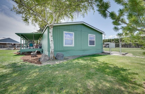 Dairy House | Secluded Southern Oregon Vacation Rental Getaway!