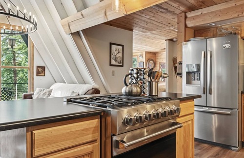 Alma Cabin | Secluded Spacious Sunny Home 12 Miles To Breckenridge 303-475-9400