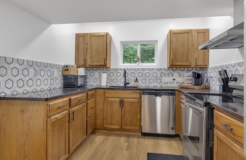 Sevierville Cottage | Secluded Top View Cottage with Game Room + Views