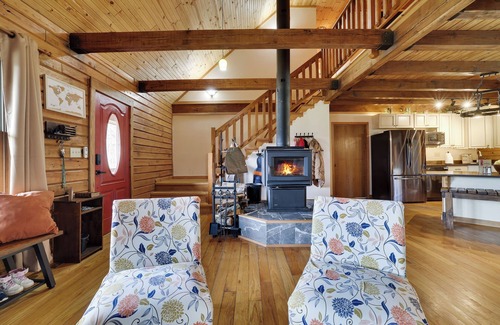 Lake Ariel House | Secluded & Tranquil Retreat for 14 in the Poconos – Firepit/Games/Stargazing+