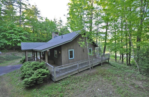 Holderness Ski Chalet | Secluded Waterfront Chalet