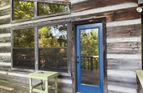 Marshall Cabin | Secluded yet within minutes of your favorite outdoor activities!