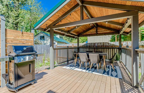 Mount Hood Village House | Second Chair Inn