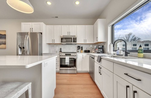 Milford Apartment | Second Chances at the Lake | CentralPark D21 | Amusement Park Day Passes